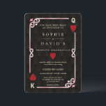 Invitation Gatsby Casino Las Vegas Mariage Poker Noir Rose<br><div class="desc">Conception de carte unique sur le thème de Casino Royale et Gatsby le Magnifique. Elle présente un style art déco vintage, un cadre brisé de style Hollywood des années 1920 rugissantes avec un dégradé de rose clair en forme de Fleur-de-lis, des cœurs rouges, Q et K dans deux coins (simulant...</div>