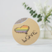 Invitation Gay Rainbow Amour Coeur Dans Le Sable (Debout devant)