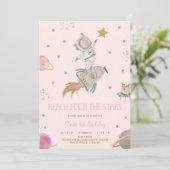 INVITATION GIRL ASTRONAUT INVITATION, REACH FOUR THE STARS (Debout devant)