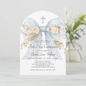 Invitation Girl's First Holy Communion Dusty Blue Floral Bow (Debout devant)