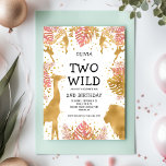 Invitation Girls Two Wild 2e Anniversaire Pink Gold Safari<br><div class="desc">Cette invitation à la fête du deuxième anniversaire de cette "deux" jungle safari a pour thème les animaux de fausse feuille d'or (girafe, lion et singes), le feuillage de la jungle dorée et rose, et un arrosage de confettis d'or sur un arrière - plan blanc. Ajoutez le nom de la...</div>