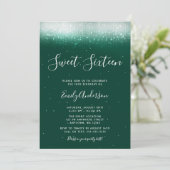 Invitation Glam Emerald Green Sweet 16 (Debout devant)
