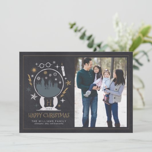 Invitation Globe de neige HOGWARTS™ | Joyeux tableau de Noël (Debout devant)