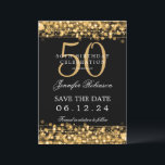 Invitation Gold 50th Birthday Enregistrer la date avec les dé<br><div class="desc">Elégant design "50th Birthday Party" avec Gold String Lights et nom personnalisé et détails texte. Facile à utiliser et facile à personnaliser. Commandez aujourd'hui !</div>