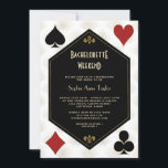 Invitation Gold Black White Vegas Casino Bachelorette Week-en<br><div class="desc">Elégant Casino Royale et Art Déco 20's carte thème design. Il présente un style art déco vintage, un cadre en faux or avec de l'or Fleur de lis, des costumes de cartes (simulant des cartes à jouer), un arrière - plan motif Art déco blanc doré. Utilisez l'outil Personnaliser pour ajouter...</div>