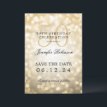 Invitation Gold Bokeh 50th Birthday Enregistrer la date avec<br><div class="desc">Design élégant "50th Birthday Party" avec Gold Bokeh et nom personnalisé   texte de détails. Facile à utiliser et facile à personnaliser. Commandez aujourd'hui !</div>