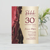 Invitation Gold Burgundy Red Agate Surprise 30e anniversaire (Debout devant)