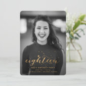 Invitation Gold Confetti 18e anniversaire Photo (Debout devant)