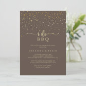 Invitation Gold Confetti Brown I Do BBQ (Debout devant)