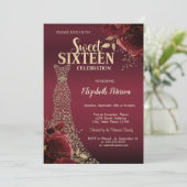 Invitation Gold Diamonds Dress Red Roses Sweet 16  (Debout devant)
