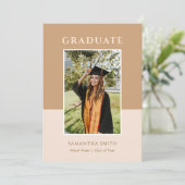 Invitation Gold Modern Typographie simple Diplôme photo (Debout devant)