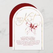 Invitation Gold Red Bow She's Tying The Knot Bridal Shower (Devant / Derrière)