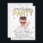 Invitation Gold Sparkle Confetti Photo 50th Birthday Party<br><div class="desc">Parties scintillant d'or confetti,  invitation à la fête élégante et féminine pour elle à son fabuleux 50e anniversaire. Glitterie brillant blanc et or motif imprimer pois toile de fond. Elégant et classe pour une soirée formelle soignée ou un rassemblement informel.</div>