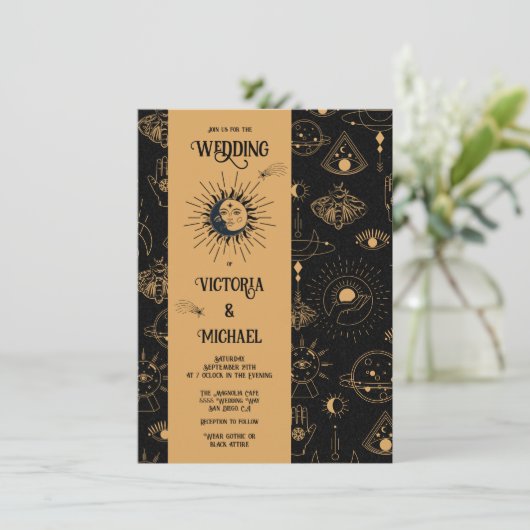 Invitation Gothique Mystique Lune Étoiles Moth Mariage foncé  (Debout devant)