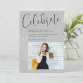 Invitation Graduation de la photo gris moderne (Debout devant)