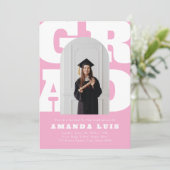 Invitation Graduation Gras Rose Retro (Debout devant)