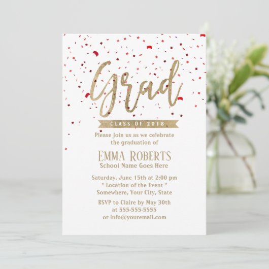 Invitation Graduation Party moderne Gold Script Red Confetti (Debout devant)