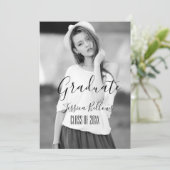 Invitation Graduation photo minimiliste moderne (Debout devant)