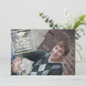 Invitation Gradué Photo Moderne Cool d'or Grad Timbre QR Code (Debout devant)