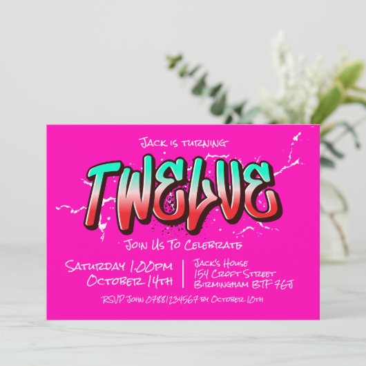 Invitation Graffiti Clair Douze (Debout devant)