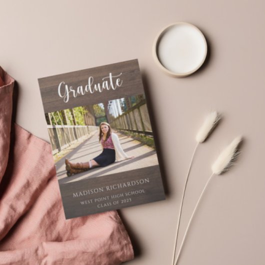 Invitation Granulé de bois moderne Rustique Photo Graduation