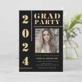 Invitation Gras Black Gold Typographie Photo Graduation Party (Debout devant)