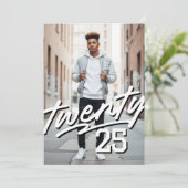 Invitation Gras de signature | Diplôme en photo Masculine (Debout devant)