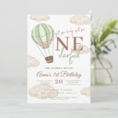 Invitation Green Air Balloon n'est-elle pas un anniversaire m (Debout devant)