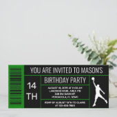 Invitation Green Basketball Anniversaire Fête de chaussures É (Debout devant)
