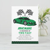 Invitation Green Race Car Two Fast Boys 2e anniversaire (Debout devant)