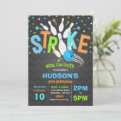 Invitation Grève de fête d'anniversaire de bowling (Debout devant)