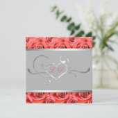 Invitation Gris avec l'invitation décorée d'un monogramme de (Debout devant)