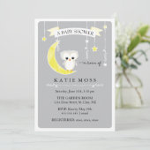 Invitation grise de baby shower du petit hibou | (Debout devant)