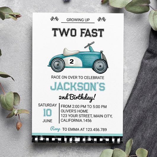 Invitation Grossissant Deux Voitures De Course Rapide Invitat