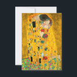 Invitation Gustav Klimt Le Baiser<br><div class="desc">Carte représentant la peinture à l’huile de Gustav Klimt avec la feuille d’or The Kiss (1908). Un homme et une femme,  aux couleurs dorées brillantes,  embrassent et embrassent avec amour dans un champ de fleurs. Un grand cadeau pour les amateurs d'art Art Nouveau et autrichien.</div>