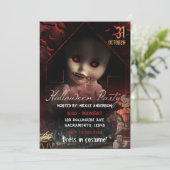 Invitation Halloween Déplaisante Haunted Doll Party (Debout devant)