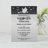 Invitation Halloween la nuit avec Haunted House, chauves-sour (Debout devant)