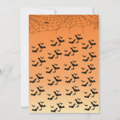 Invitation Halloween orange moderne et noir hanté (Dos)