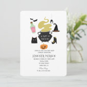 Invitation Halloween sorcière Un bébé brasse du Baby shower (Debout devant)