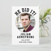 Invitation He Did It Graduation Photo QR Code 2026 Grad Party (Debout devant)