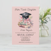 Invitation Her Next Chapter Graduation Announcement (Debout devant)