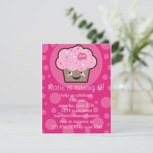 Invitation heureuse de fête d'anniversaire de (Debout devant)