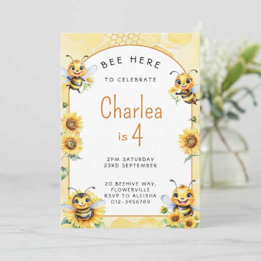Invitation Honey Bee 4e anniversaire (Debout devant)