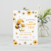 Invitation Honey Bee Deuxième anniversaire - Daisy Bee 2e ann (Debout devant)