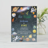 Invitation Hors de ce monde l'anniversaire de enfant d'aventu (Debout devant)