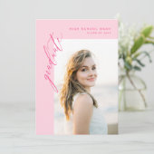 Invitation Hot rose tendance Photo Graduation Party (Debout devant)