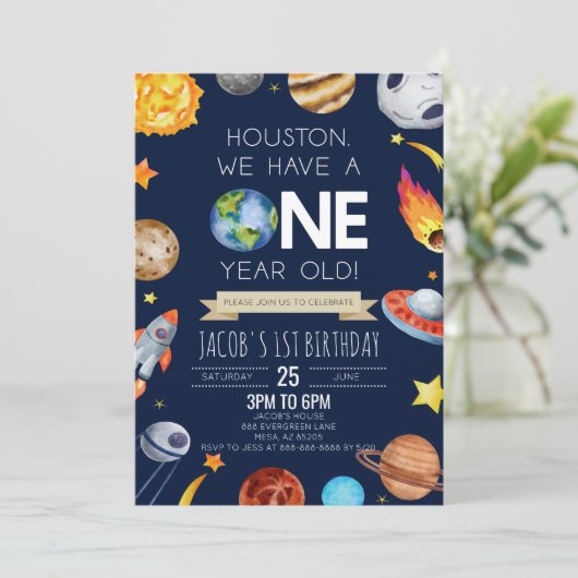 Invitation Houston Nous avons un an 1er anniversaire fête (Debout devant)