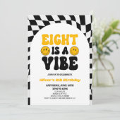 Invitation Huit est une Vibe Retro Premier 8e anniversaire fê (Debout devant)