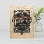 Invitation I DO BARBECUE BBQ Western Wood & Lights Fiançaille (Debout devant)
