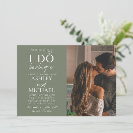 Invitation I Do BBQ Sage Green 2 Photo Simple Script Douche (Debout devant)
